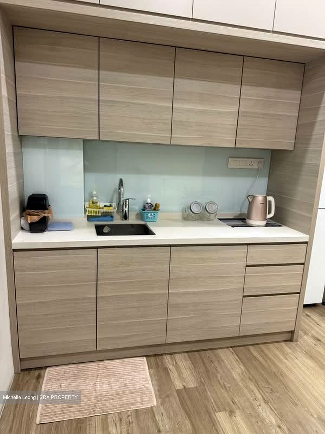 Sbf Center (D1), Office #550270351